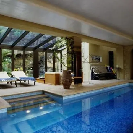 Apartamento In Mit Terrasse- Gemeinsamem Pool Und Garten By Interhome *